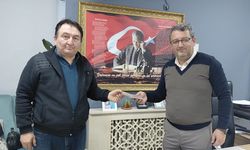 Çine’de Örnek Davranış! Yolda Bulduğu Parayı Okul Müdürüne Teslim Etti