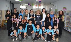Kütüphanede Minik Eller Sanatla Buluştu