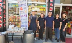 Biz'de Hesaplı Halk Pazarı Aşure Hayrı gerçekleştirdi