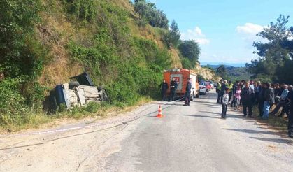 Otomobil şarampole devrildi: 1 ölü, 1 yaralı