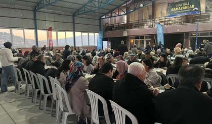 Aydın Büyükşehir Belediyesi’nden Çine’de İlk İftar Sofrası