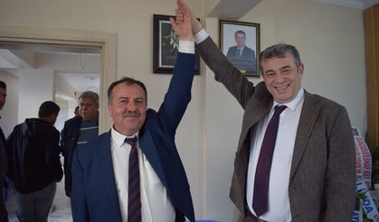 Akçaova’da Özkar, Demir’i büktü