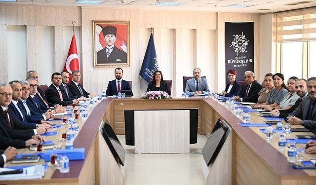 Aydın’a dönen Başkan Çerçioğlu, ilk toplantısını gerçekleştirdi