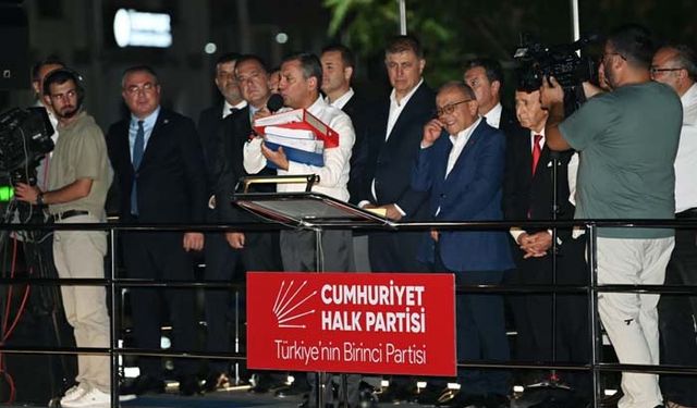 CHP Genel Başkanı Özel, Aydın’da miting düzenledi