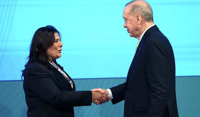 Özlem Çerçioğlu, AK Parti’ye katıldı