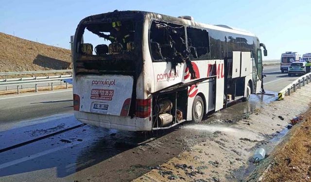 Aydın’da yolcu otobüsü alevlere teslim oldu