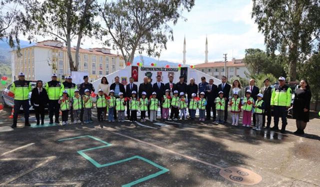 Çine’de Miniklere Jandarmadan Renkli ve Öğretici Etkinlik