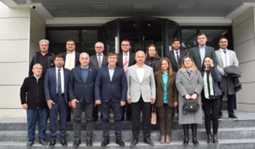 Belediye Başkanı ve CHP Belediye Başkan Adayı Mehmet Kıvrak Kaltun Madencilik Yönetim Kurulu Başkanı Yüksel Tuncer'i ziyaret etti