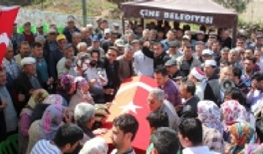 Er Halil Adıgüzel Gözyaşlarıyla Son Yolculuğuna Uğurlandı