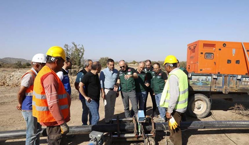 Çine’de sulama boruları montajı hız kesmiyor