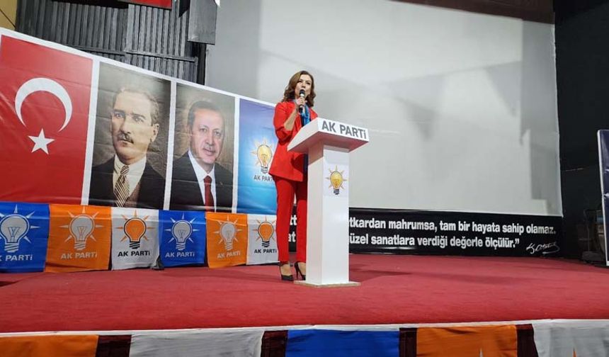 AK Parti Kadın Kolları Kongresi'nde Ayşe Tozar Güven Tazeledi!