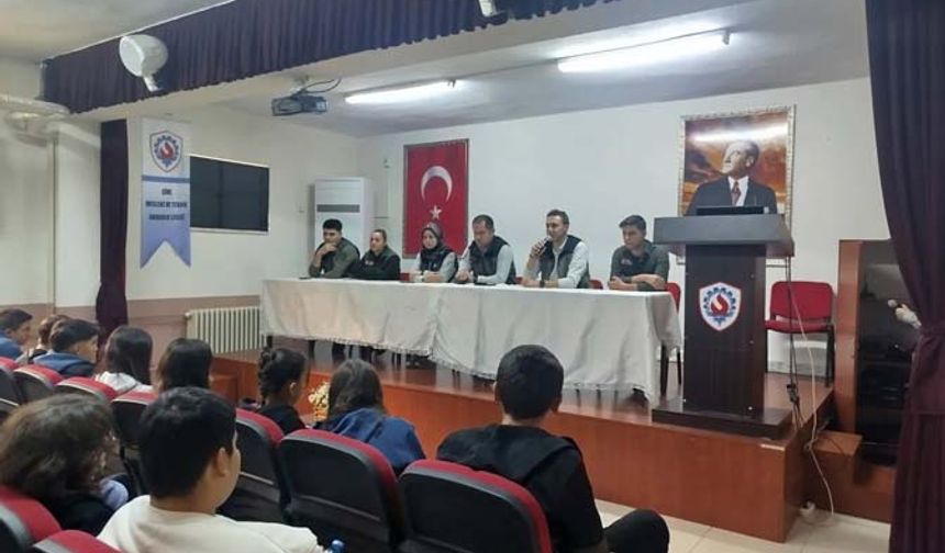 Çine’de Öğrencilere “Yeşil Vatan ve Ormanlarımız” Konferansı