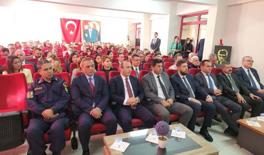 Çine’de 24 Kasım Öğretmenler Günü Kutlandı