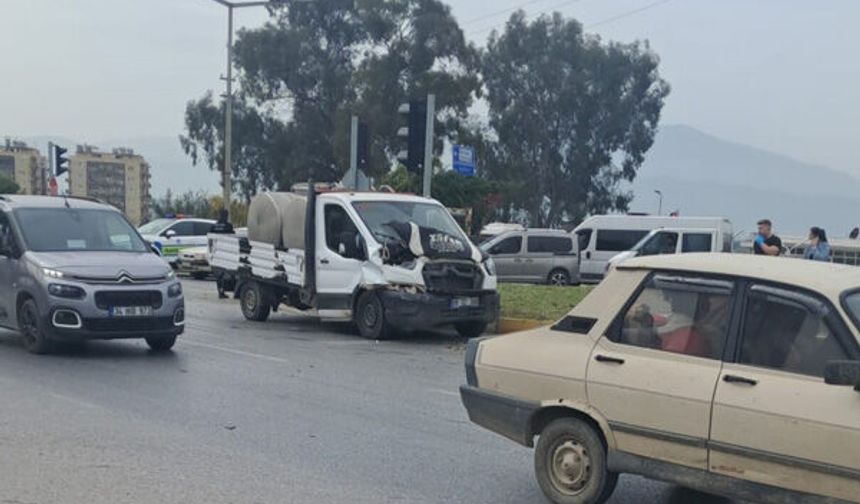 Çine’de Sanayi Sitesi  Kavşağında Kaza