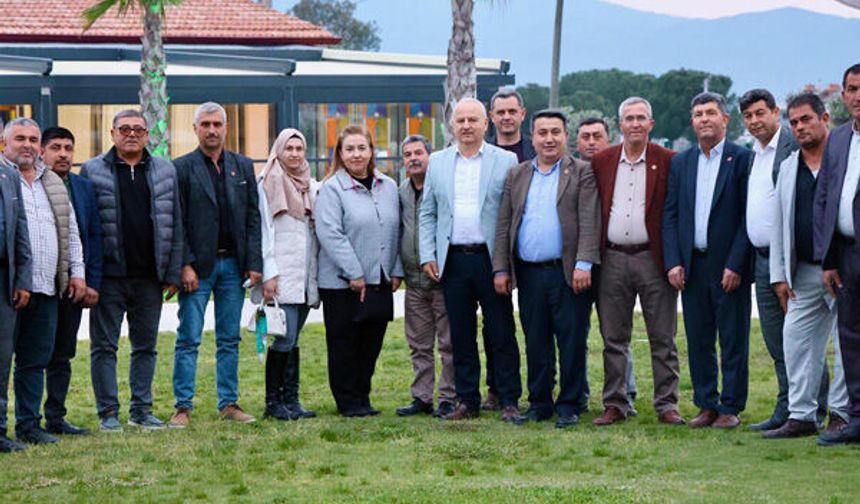 Başkan Mehmet Kıvrak Muhtarlarla Buluştu