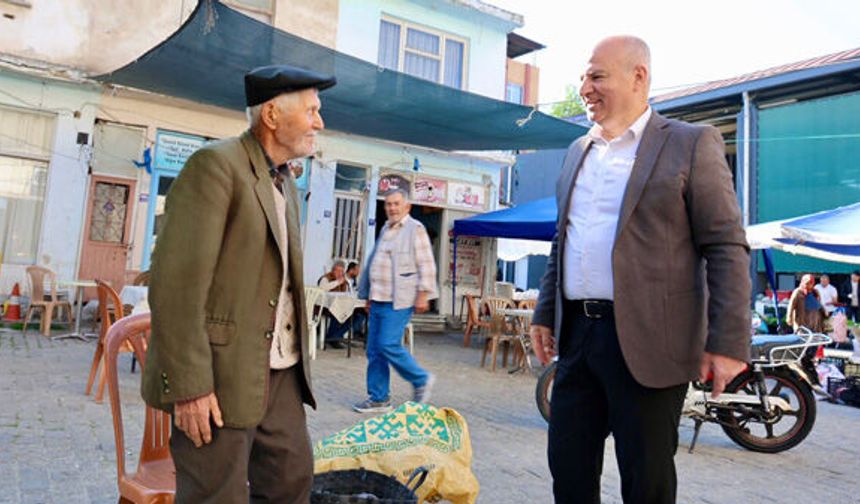 Başkan Kıvrak Güne Semt Pazarında Hemşehrileriyle Başladı