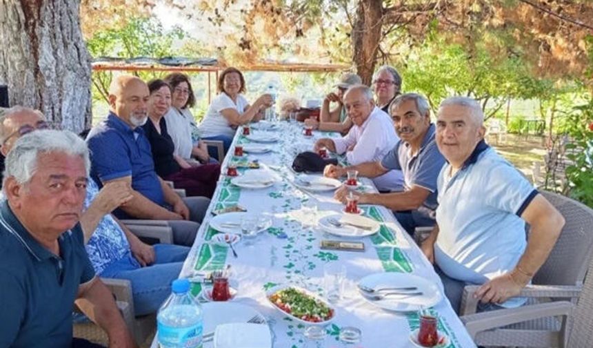 Anılar Tazelendi, Dostluklar Güçlendi: 1980 Mezunları Çine’de Buluştu