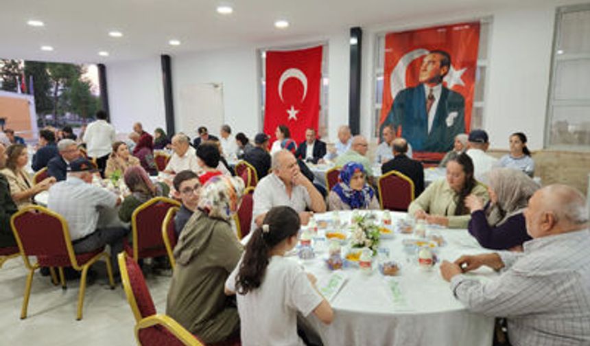 19 Eylül Gaziler Günü’nde Gazilerimiz Onuruna Anlamlı Yemek Programı Düzenlendi