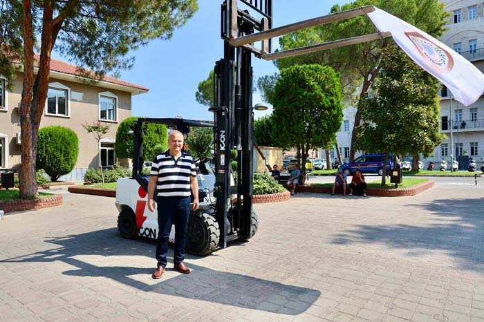 Başkan Mehmet Kivrak Çi̇ne'ye İş Maki̇nesi̇ Kazandirdi (6)