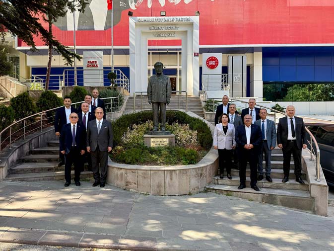 559711761 18491484304072134 2960864575868813376 N