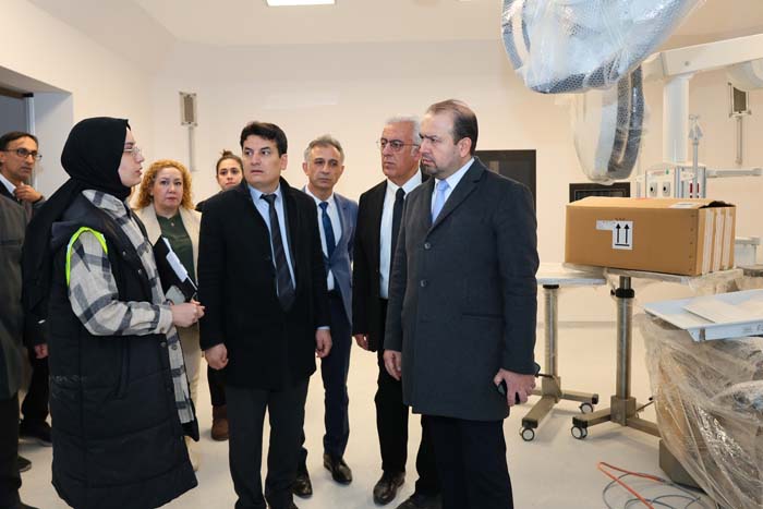 595702923 869272552279763 990004107024750805 N