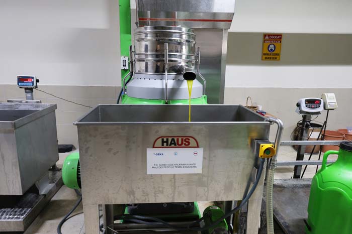 8A941C28 C3C9 401E 9650 Be88D8713F4F