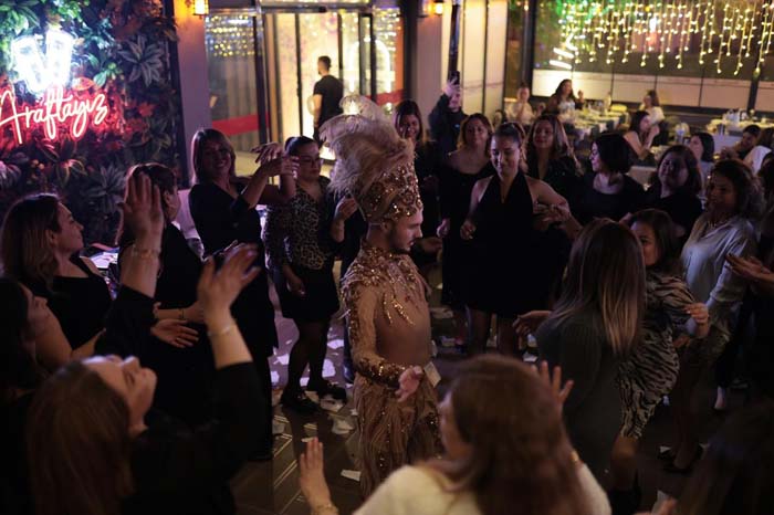 434F513F 14C7 478A A9F6 6889Cc8D7C57