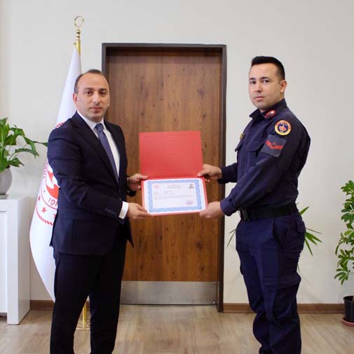 610744737 17869138548522408 2009607374968817653 N