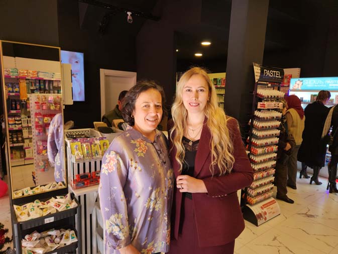 5739A8Cf 788B 4004 9775 868732C00365