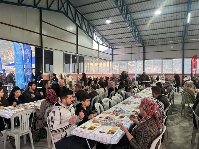 639978231 1210234277956776 2514851376549507851 N