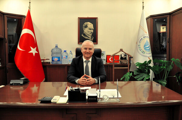 Çi̇ne Beledi̇ye Başkani Mehmet Kivrak (1)