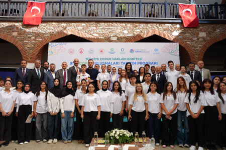 Aile ve Sosyal Hizmetler Bakanı Göktaş: "İklim değişikliğinin yükünü en fazla çocuklarımız taşıyor"